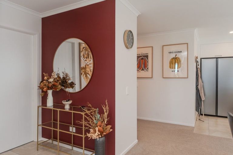 Photo of property in 6 Topsail Way, Whitby, Porirua, 5024