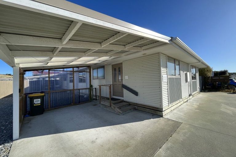 Photo of property in 37 Jollie Street, Linwood, Christchurch, 8062