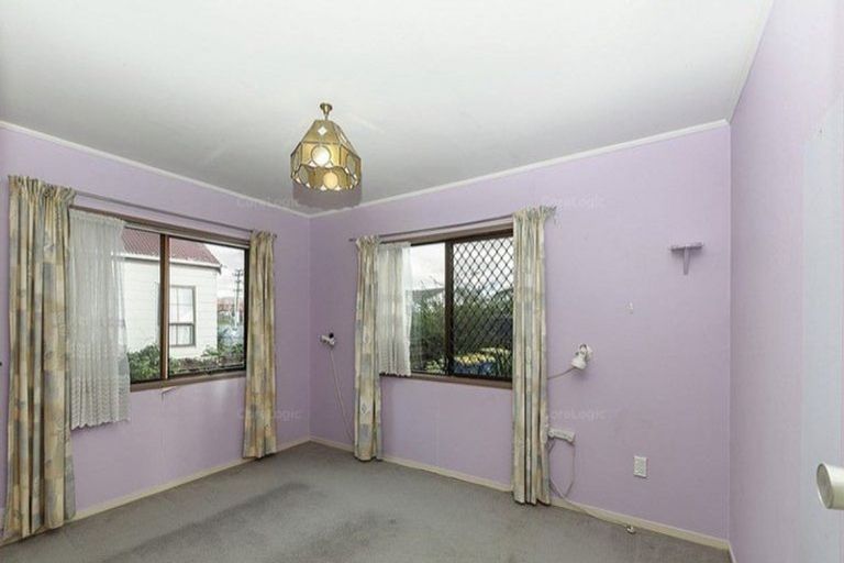 Photo of property in 5 Luanda Drive, Ranui, Auckland, 0612