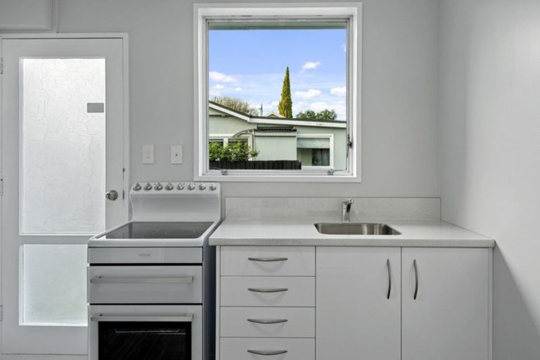 Photo of property in 3/108 Edward Avenue, Edgeware, Christchurch, 8013