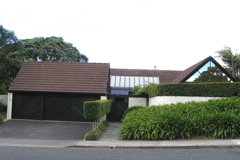 Photo of property in 25 Clifton Road, Hauraki, Auckland, 0622