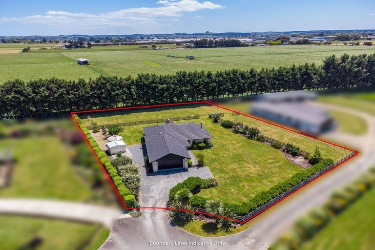Photo of property in 68 Garth Road, Levin, 5571