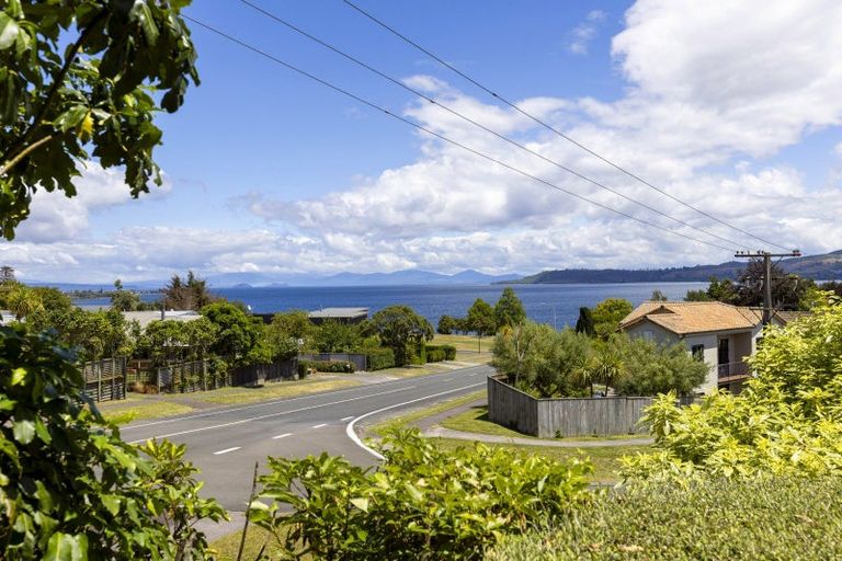 Photo of property in 66 Pataka Road, Taupo, 3330