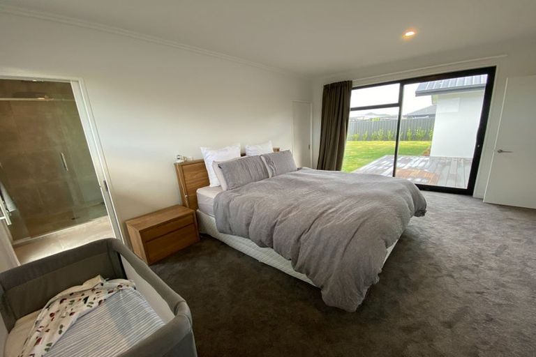 Photo of property in 192 Faringdon Boulevard, Rolleston, 7615