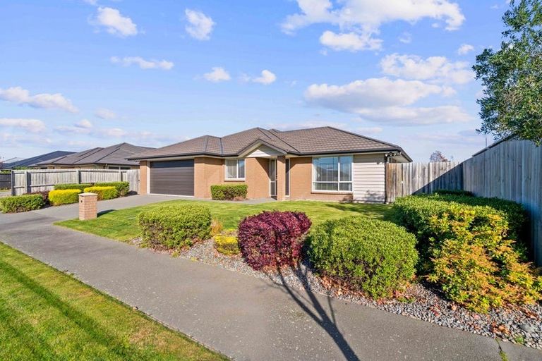 Photo of property in 21 Bradwell Crescent, Halswell, Christchurch, 8025