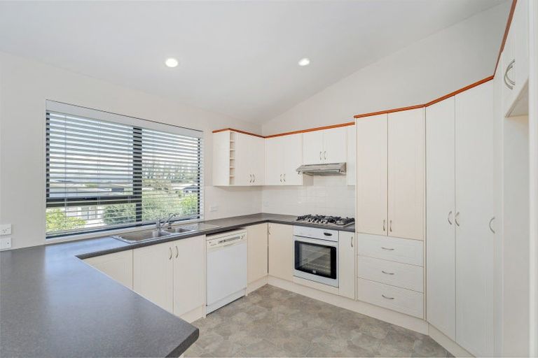 Photo of property in 12 Marlin Street, Whitianga, 3510