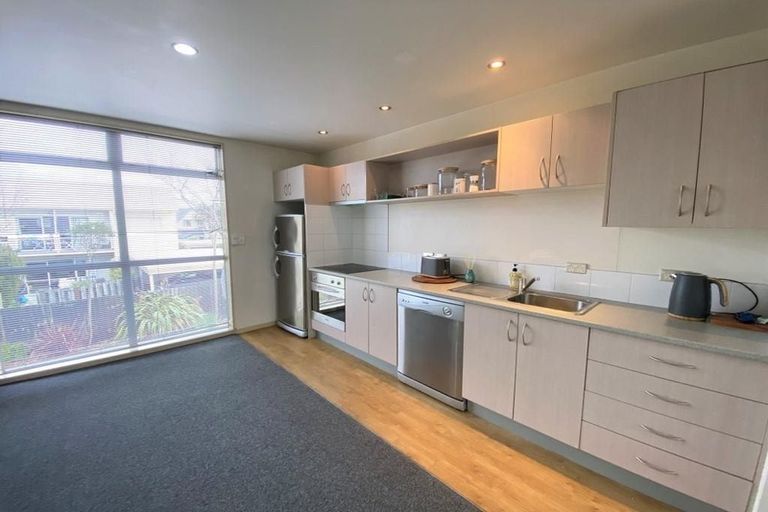 Photo of property in 11/54 Champion Street, Edgeware, Christchurch, 8013