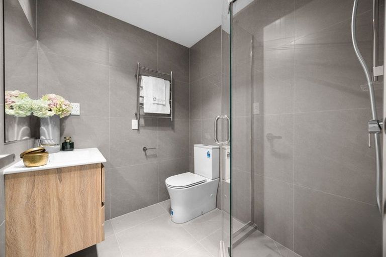 Photo of property in 9/6 Robertson Road, Ranui, Auckland, 0612