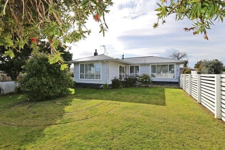 Photo of property in 4 Goddard Lane, Havelock North, 4130