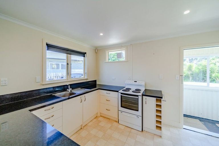 Photo of property in 36 Upham Street, Havelock North, 4130