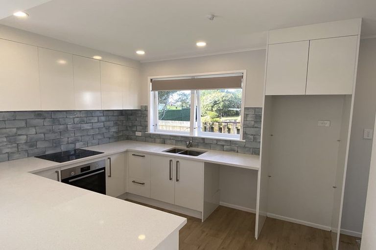 Photo of property in 1 Marcel Place, Glenfield, Auckland, 0629
