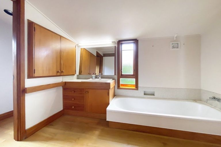 Photo of property in 246 Redoubt Road, Totara Park, Auckland, 2019