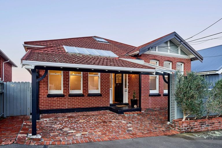 Photo of property in 47 Tanera Crescent, Brooklyn, Wellington, 6021