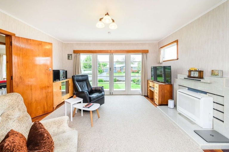 Photo of property in 8 Freyberg Street, Feilding, 4702
