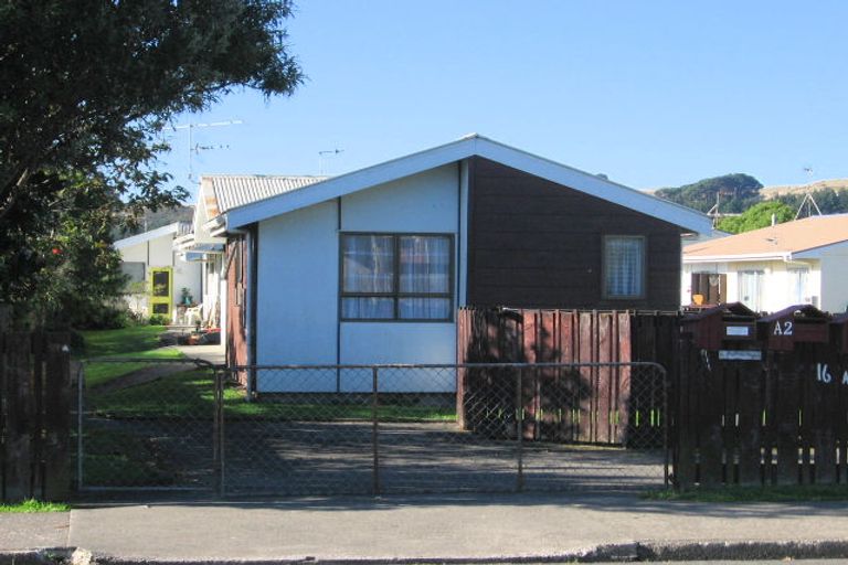 Photo of property in 16a Ngatitoa Street, Takapuwahia, Porirua, 5022