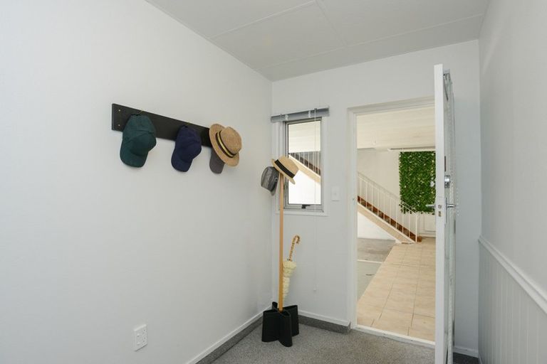 Photo of property in 1/8 Lee Road, Taradale, Napier, 4112