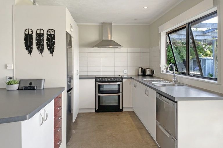 Photo of property in 9 Grant Street, Havelock North, 4130
