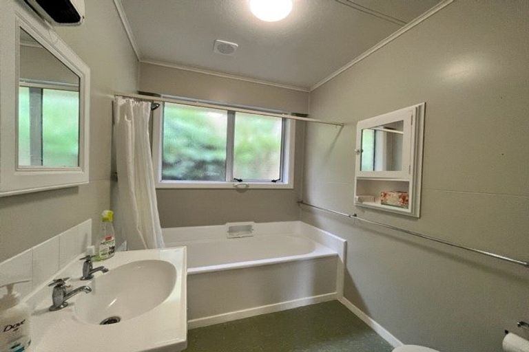 Photo of property in 1/8 Derwent Lee Grove, Epuni, Lower Hutt, 5011