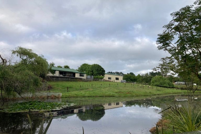 Photo of property in 964 Churchill Road, Pukekawa, Tuakau, 2696