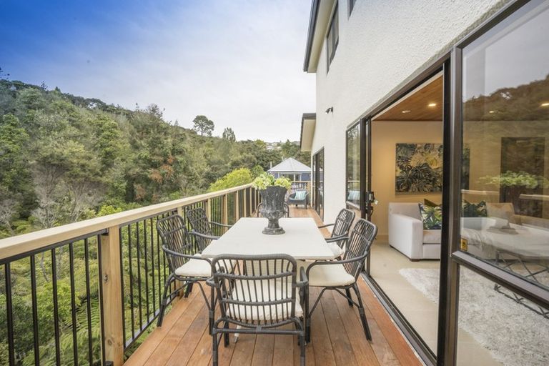 Photo of property in 33 Homewood Place, Chatswood, Auckland, 0626