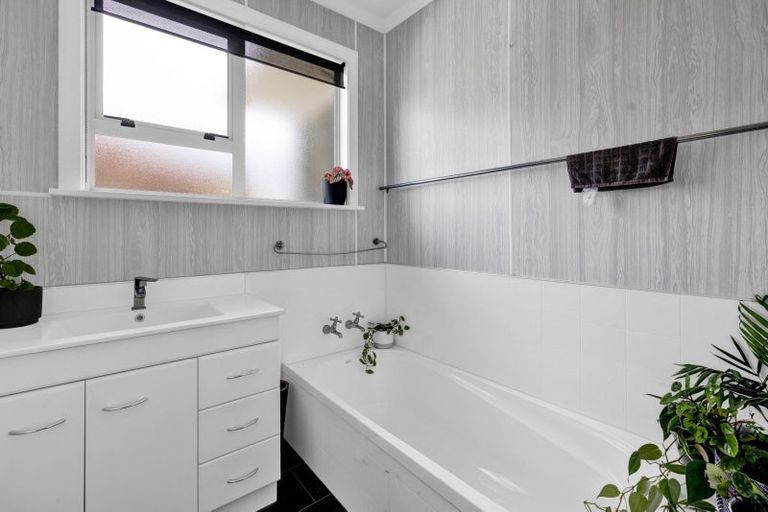 Photo of property in 131 Warwick Road, Stratford, 4391