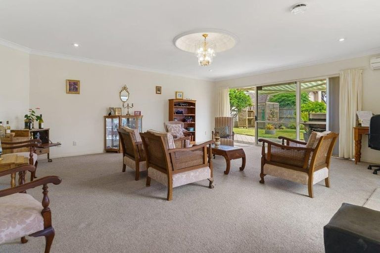 Photo of property in 122 Santa Monica Drive, Papamoa Beach, Papamoa, 3118