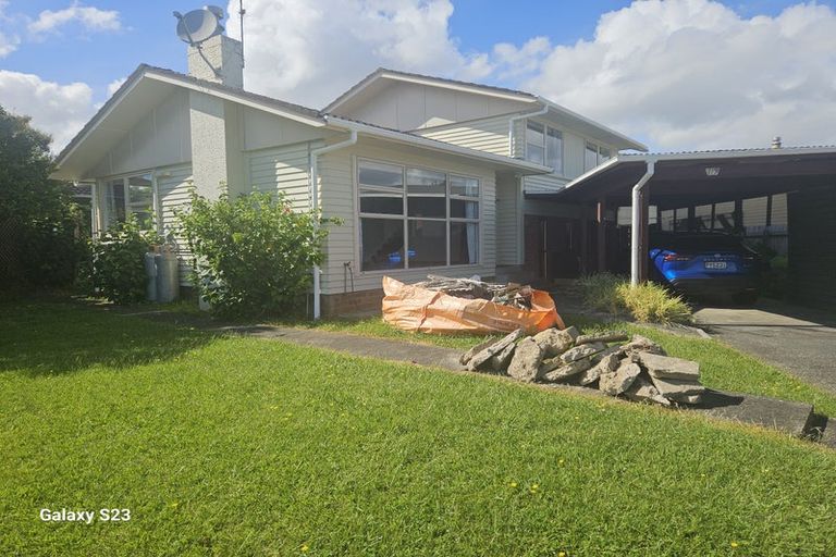 Photo of property in 119 Edgewater Drive, Pakuranga, Auckland, 2010