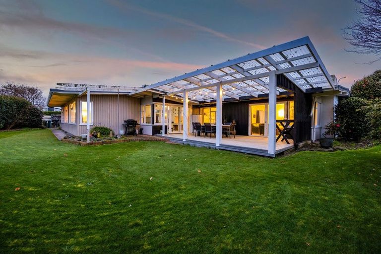 Photo of property in 3 Mccarthy Street, Hawera, 4610