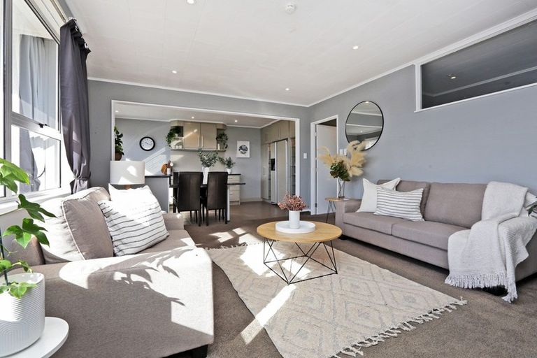 Photo of property in 4/8 Lee Road, Taradale, Napier, 4112