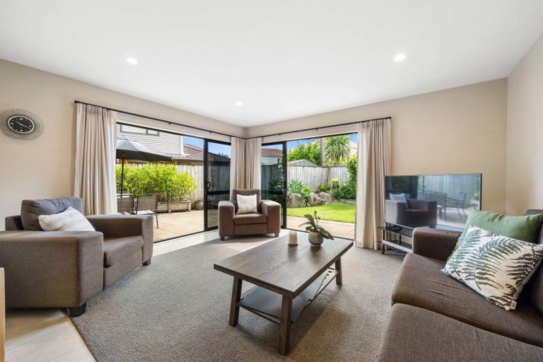Photo of property in 6 Dalcross Drive, Flat Bush, Auckland, 2016