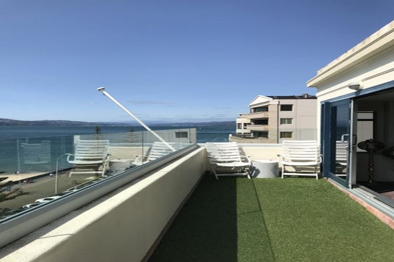 Photo of property in 4/154 Oriental Parade, Oriental Bay, Wellington, 6011