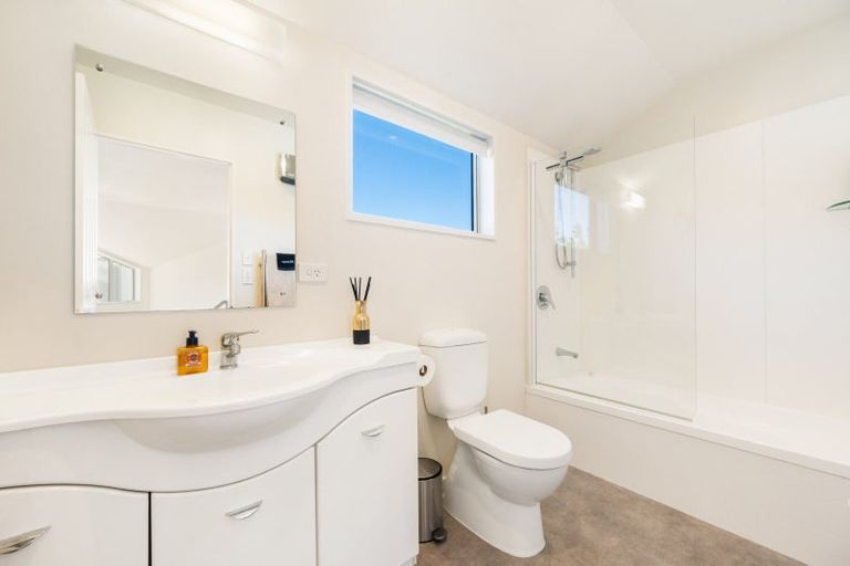 Photo of property in 1 Ironside Drive, Wanaka, 9305