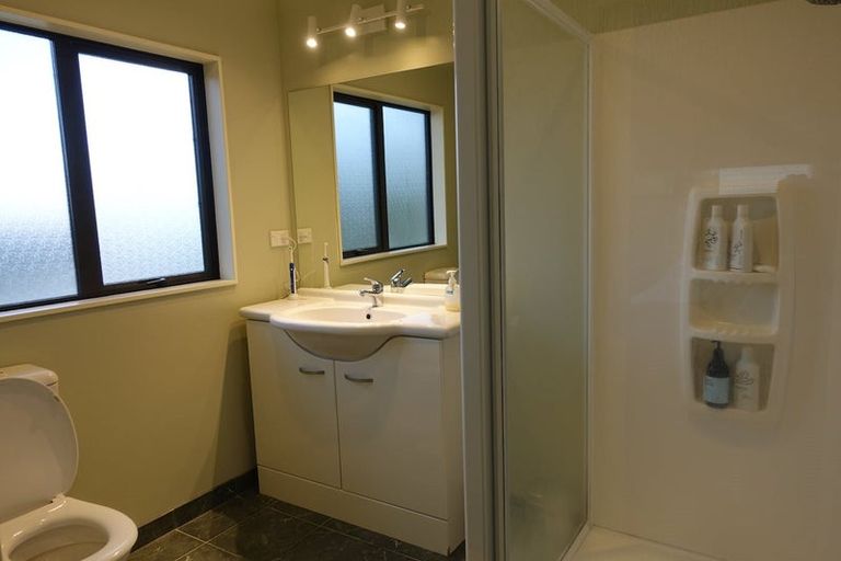 Photo of property in 64 Amesbury Drive, Churton Park, Wellington, 6037