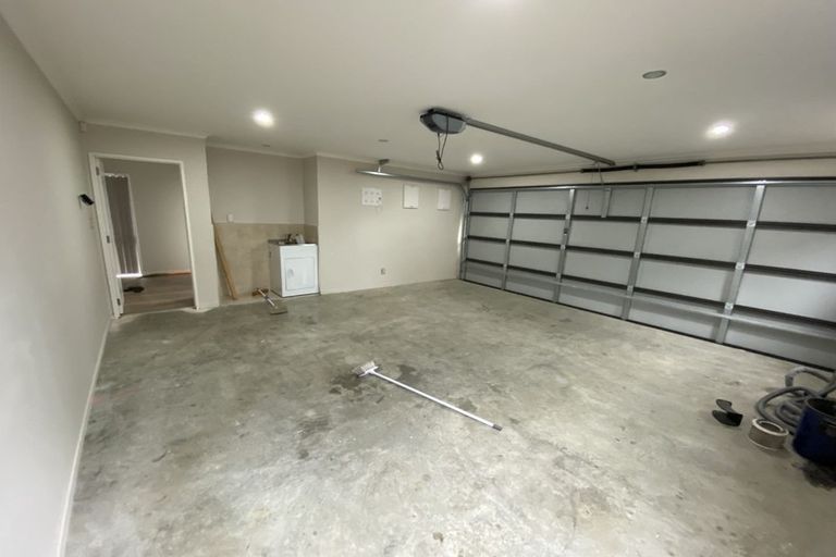 Photo of property in 1 Deepak Lane, Papatoetoe, Auckland, 2025