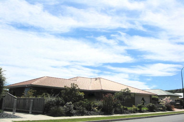 Photo of property in 14 Kingsford Drive, Stoke, Nelson, 7011