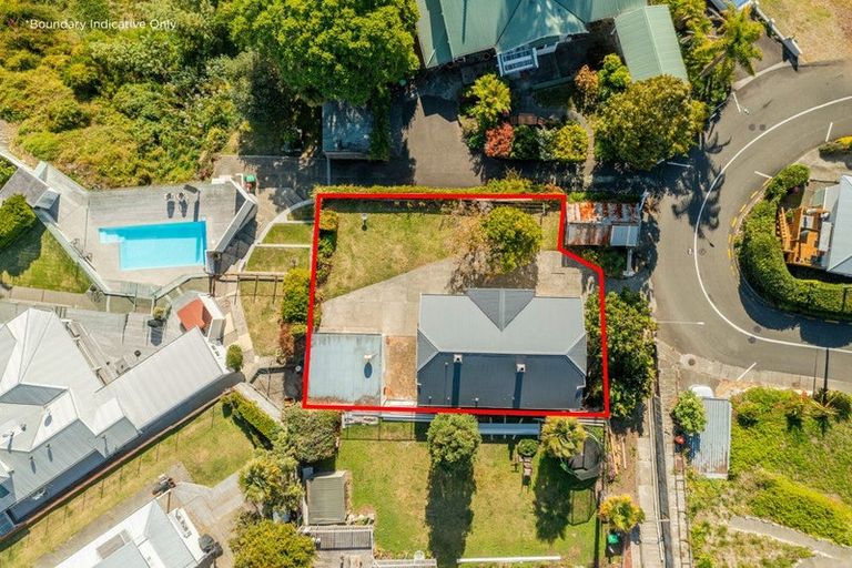 Photo of property in 33 Seapoint Road, Bluff Hill, Napier, 4110