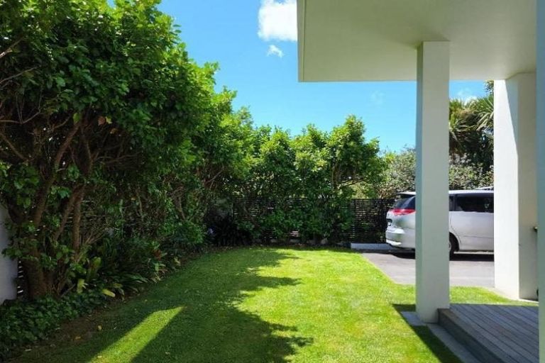 Photo of property in 1152b South Road, Oakura, 4314