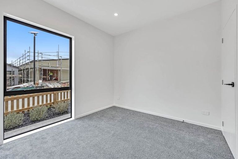 Photo of property in 24b Horokaka Street, Massey, Auckland, 0614