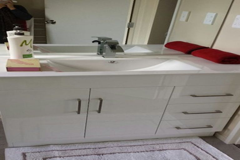 Photo of property in 18 Henwood Road, Mangere East, Auckland, 2024