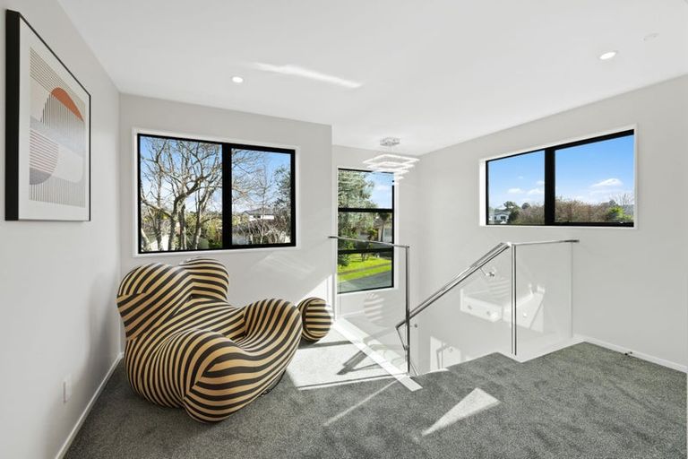 Photo of property in 28a Studfall Street, Pakuranga Heights, Auckland, 2010