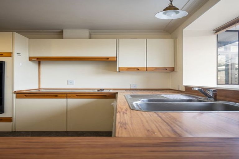 Photo of property in 12 Jasmine Avenue, Dinsdale, Hamilton, 3204