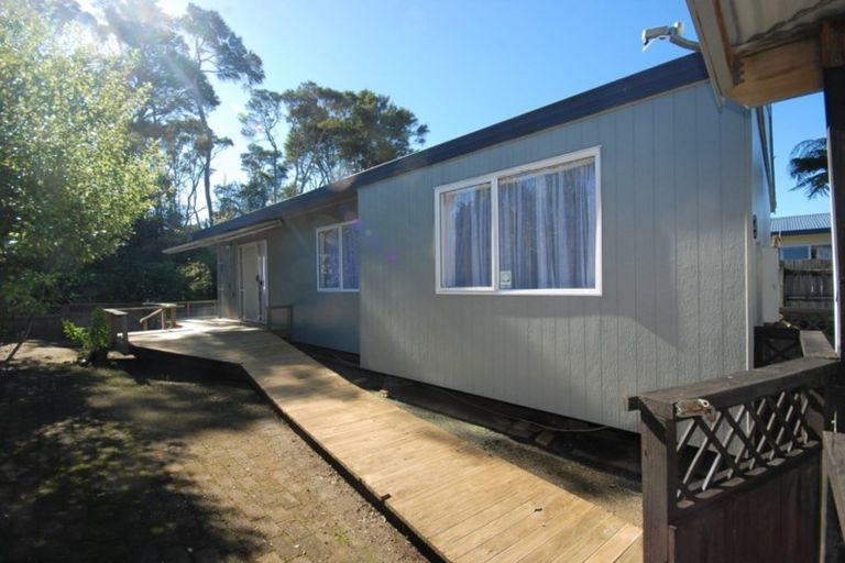 Photo of property in 69a/2 Godley Road, Green Bay, Auckland, 0604