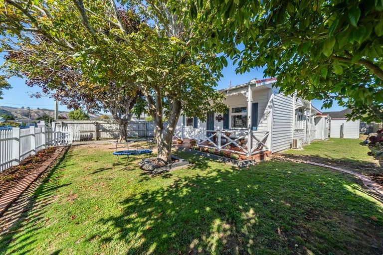 Photo of property in 31 Merton Street, Trentham, Upper Hutt, 5018