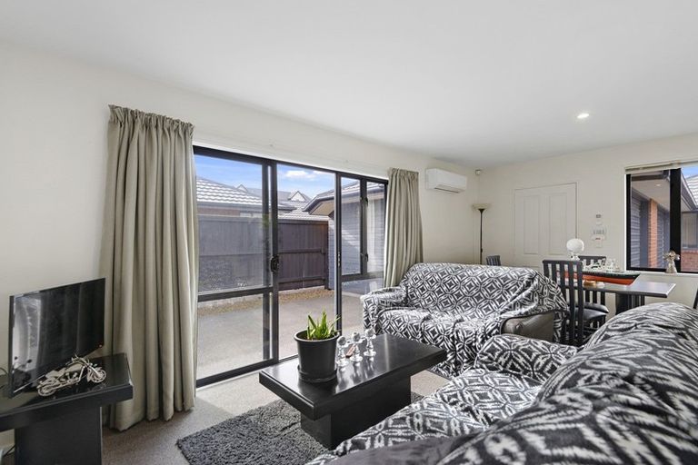 Photo of property in 77 Grafton Street, Waltham, Christchurch, 8011