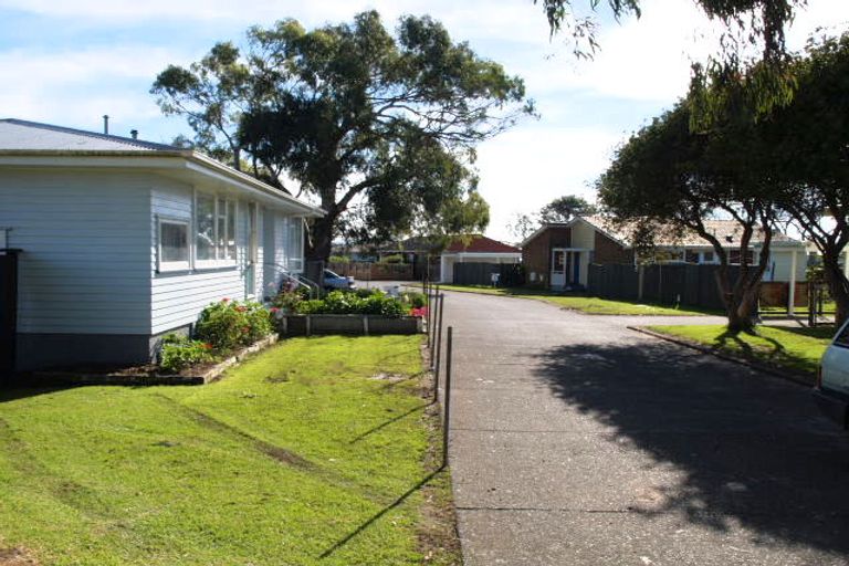 Photo of property in 66c Cranmere Crescent, Mangere East, Auckland, 2024
