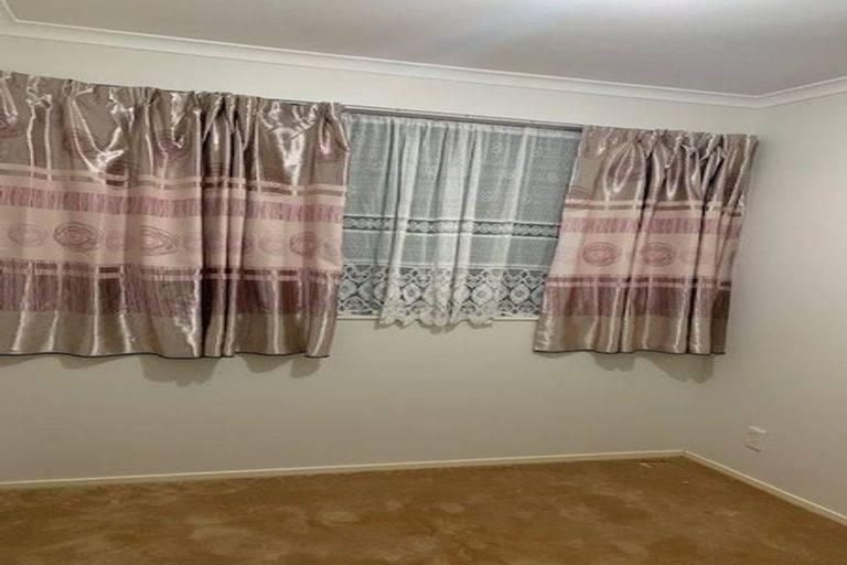 Photo of property in 1/9 Great South Road, Papatoetoe, Auckland, 2025