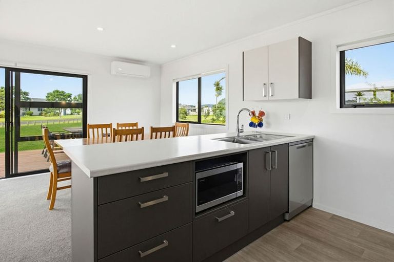 Photo of property in 101 Kelly Jade Avenue, Matarangi, Whitianga, 3592