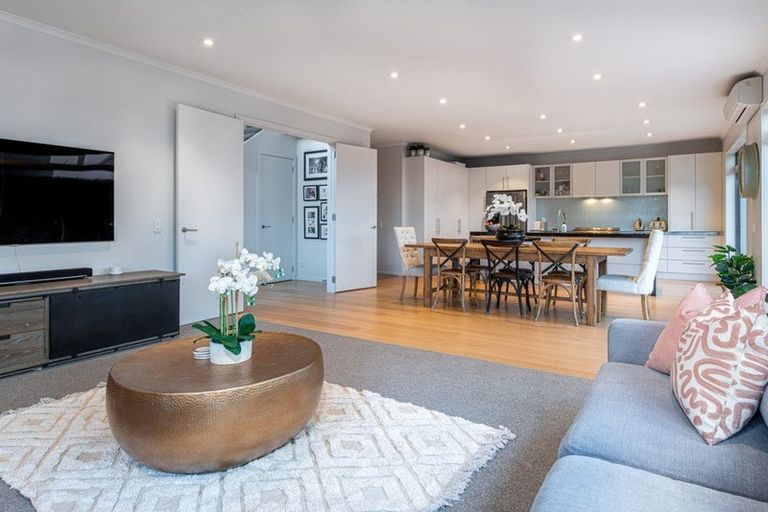 Photo of property in 131a Kowhai Road, Mairangi Bay, Auckland, 0630