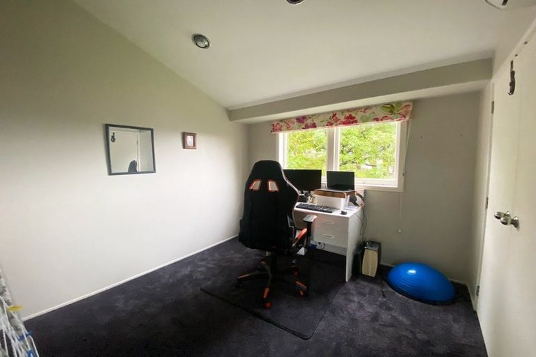 Photo of property in 137 Matipo Road, Te Atatu Peninsula, Auckland, 0610