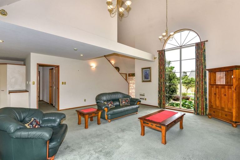 Photo of property in 1 Evenwood Place, Waimairi Beach, Christchurch, 8083
